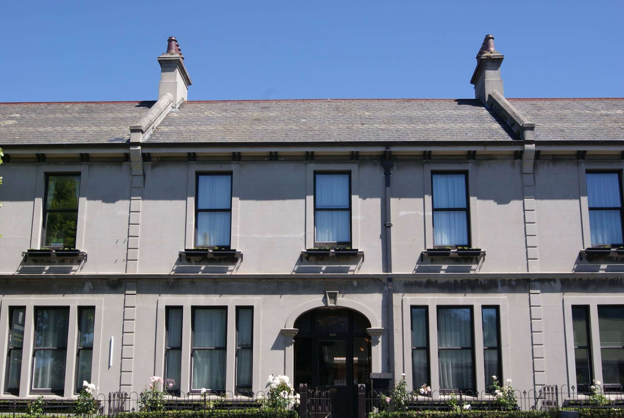 Highland House Boutique 4*