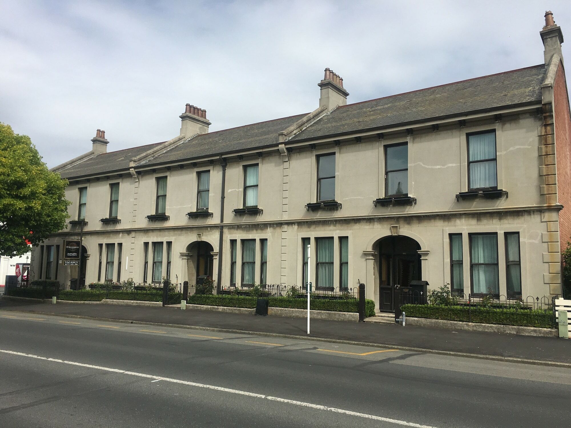 Guest house Highland House Boutique 4*